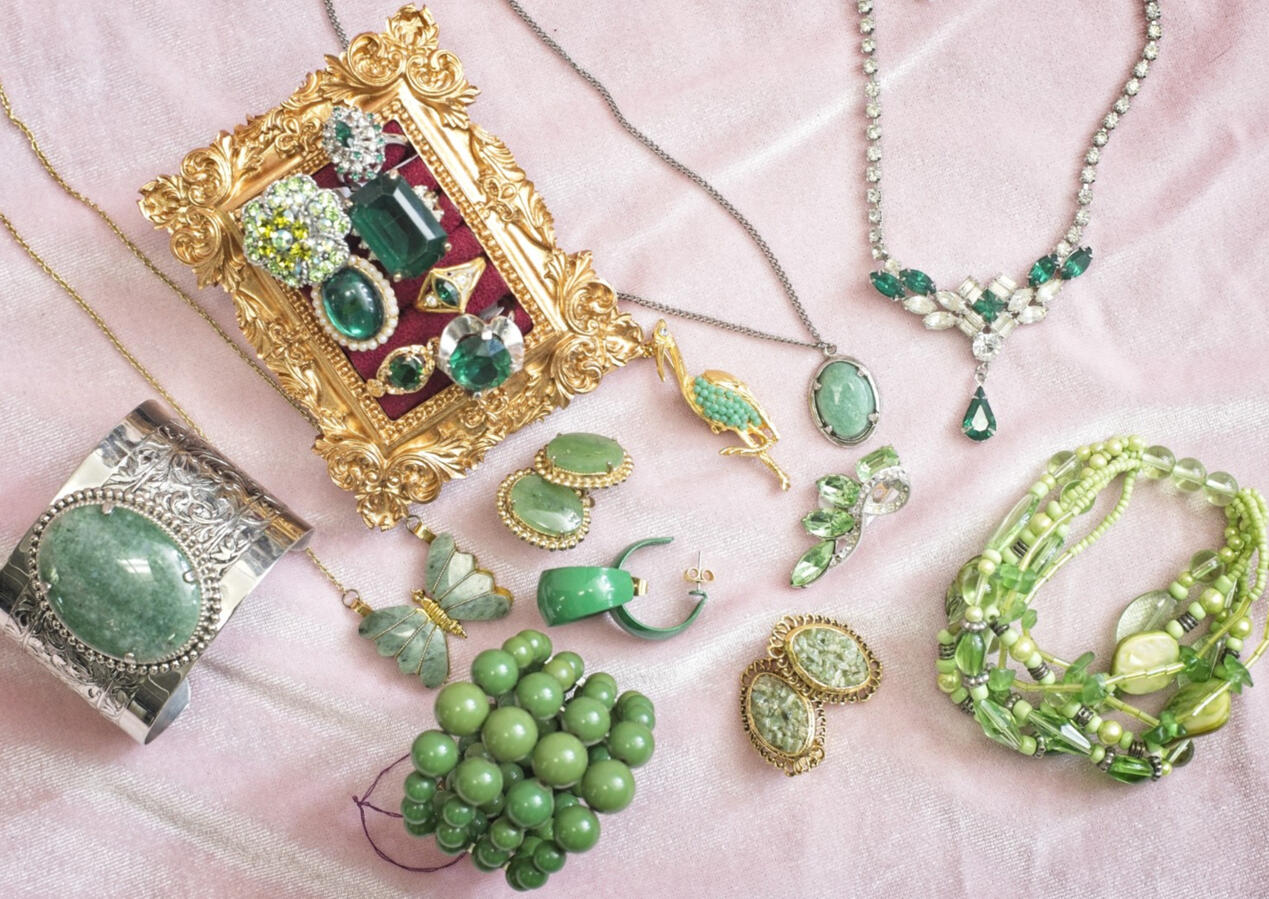 hampton antique jewelry